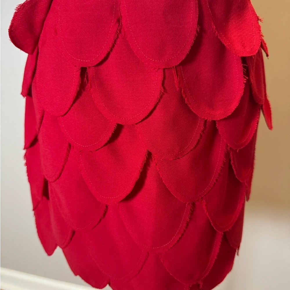 Vintage Moschino Cheap & Chic Red Petal Mini Skirt Size 6 - Picture 3 of 9